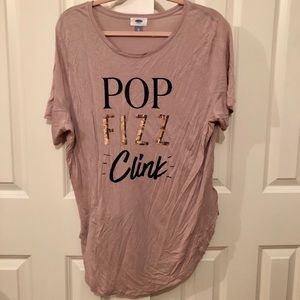 Old Navy champagne pink tee birthday or New Year’s